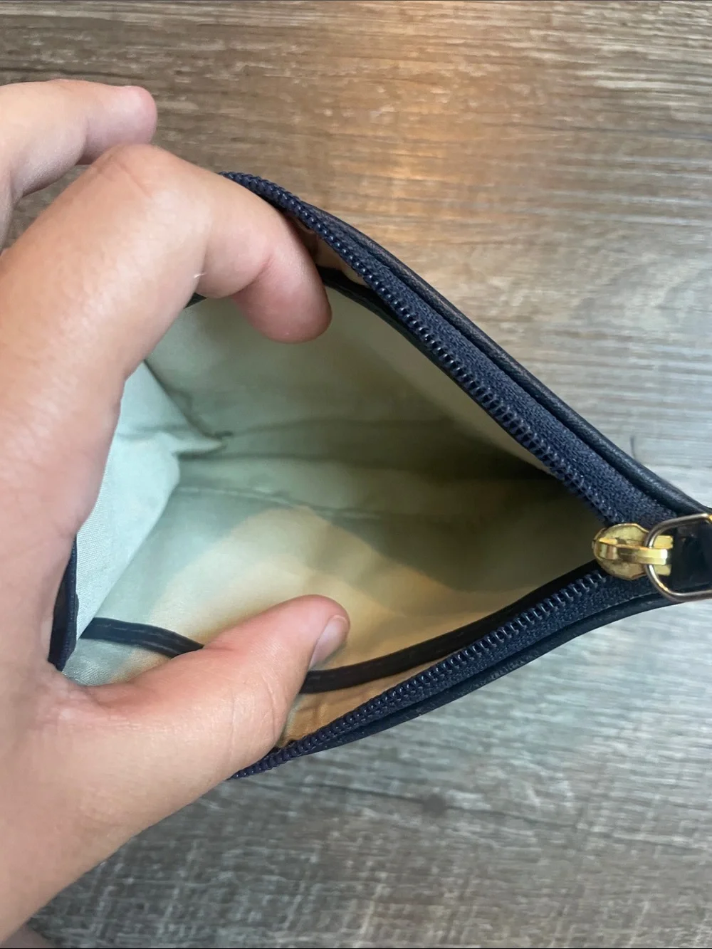 RADLEY LONDON Dark Blue Leather Zip Card Wallet with Gold Dog Emblem